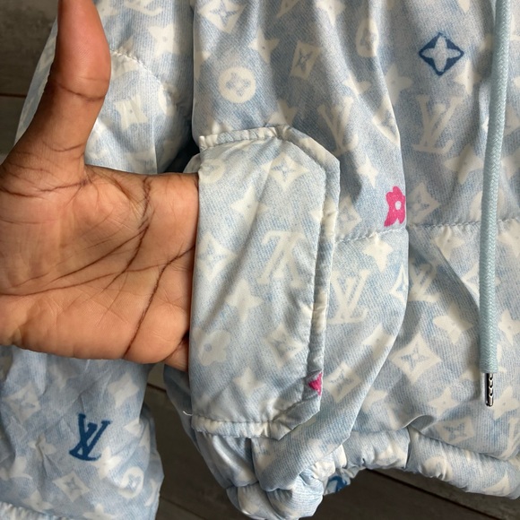 Louis Vuitton Monogram Puffer Jacket w/ Detachable Hood - Picture 5 of 14